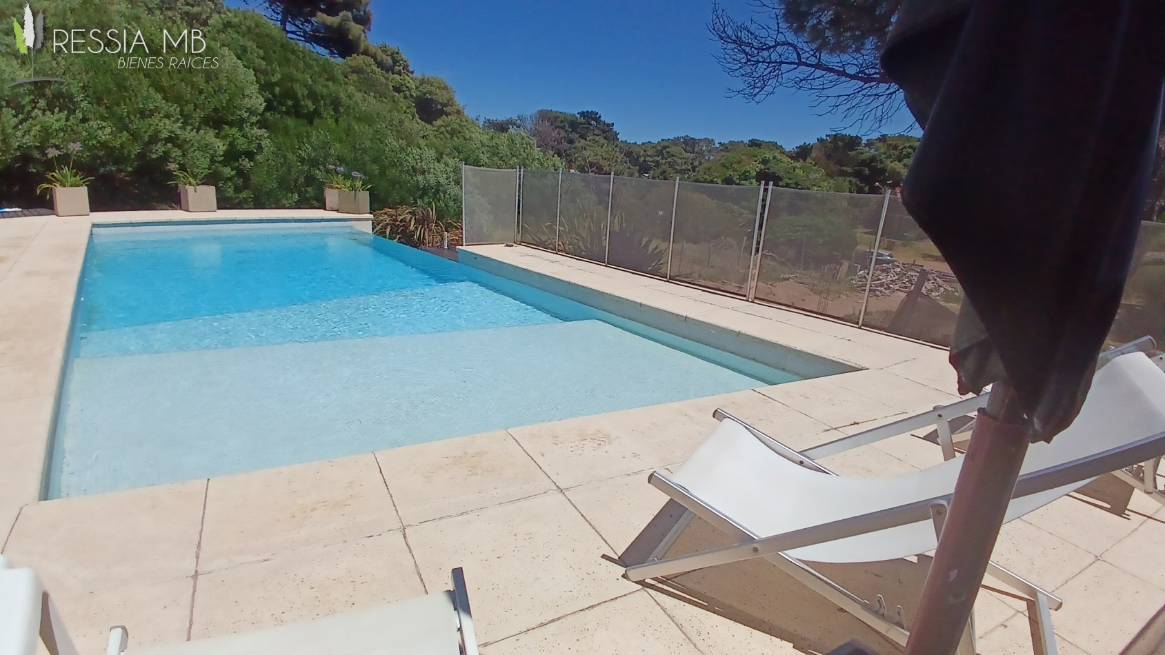 Venta de dpto. - COMPLEJO NOVAVISTA - 2° piso - Av. 1 e/Paseo150 y 151 - Villa Gesell (Cul de Sac)