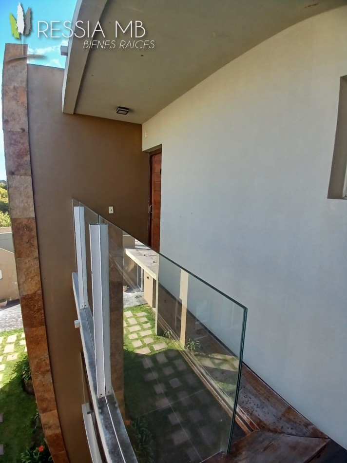 Venta de dpto. - COMPLEJO NOVAVISTA - 2° piso - Av. 1 e/Paseo150 y 151 - Villa Gesell (Cul de Sac)