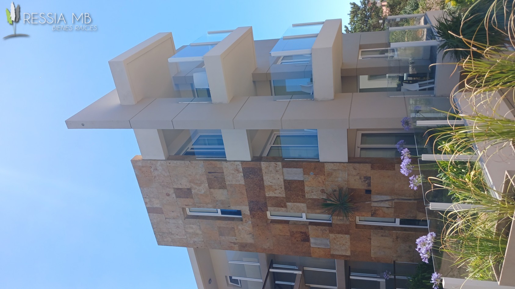 Venta de dpto. - COMPLEJO NOVAVISTA - 2° piso - Av. 1 e/Paseo150 y 151 - Villa Gesell (Cul de Sac)