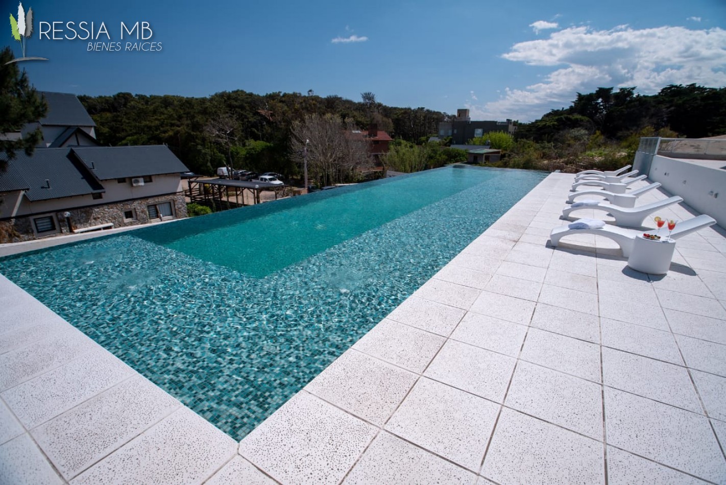 Dpto en Venta - 2 - 1° piso frente al mar - COMPLEJO FLOW - Las Gaviotas