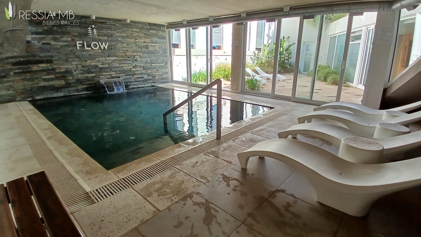Dpto en Venta - 2 - 1° piso frente al mar - COMPLEJO FLOW - Las Gaviotas