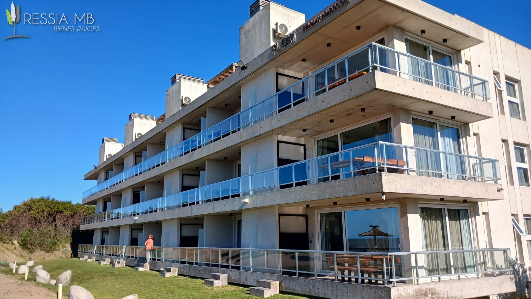 Dpto en Venta - 2 - 1° piso frente al mar - COMPLEJO FLOW - Las Gaviotas