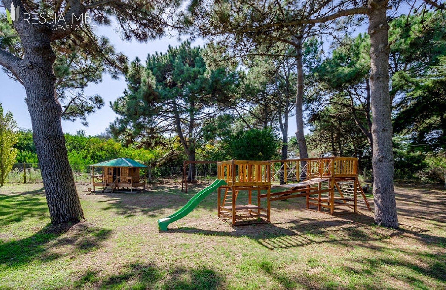 Monoambiente en venta - Complejo ALTOS DE COLONIA - Paseo 172 e/2 y 3 - Colonia Marina