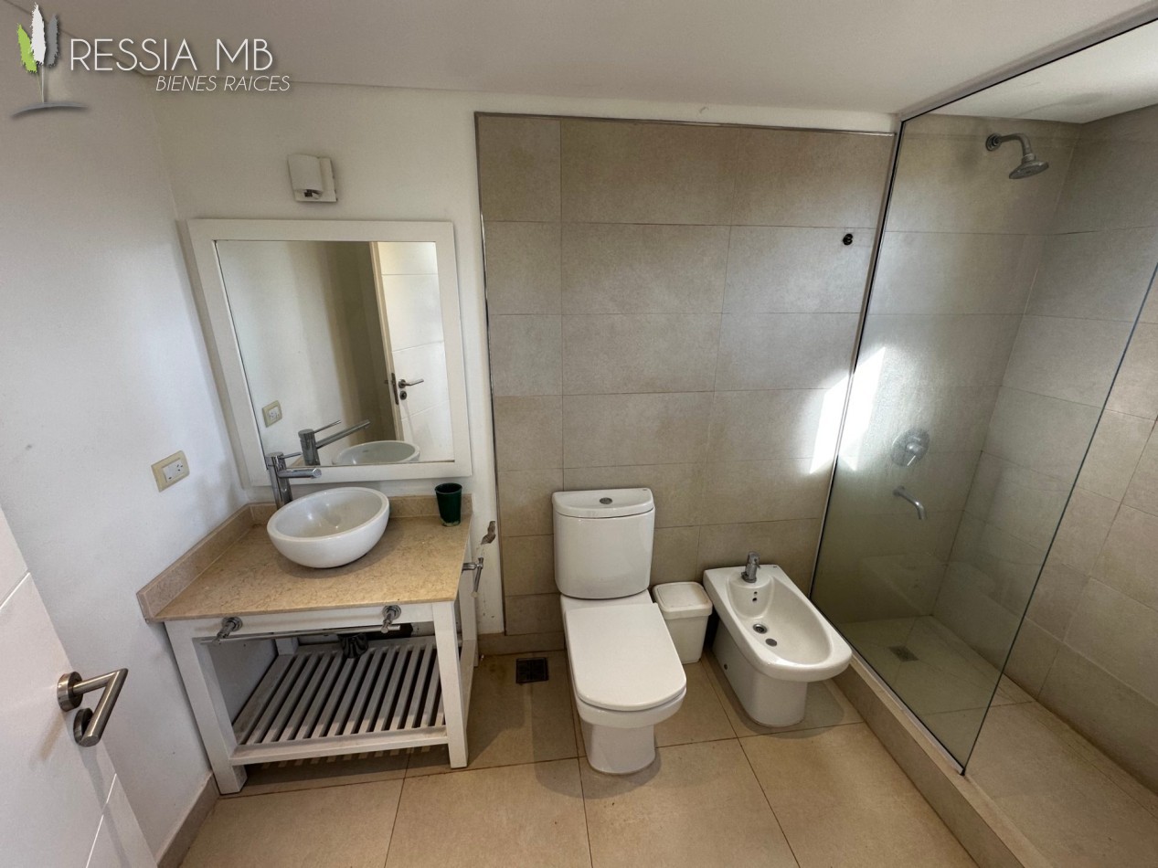 Monoambiente en venta - Complejo ALTOS DE COLONIA - Paseo 172 e/2 y 3 - Colonia Marina