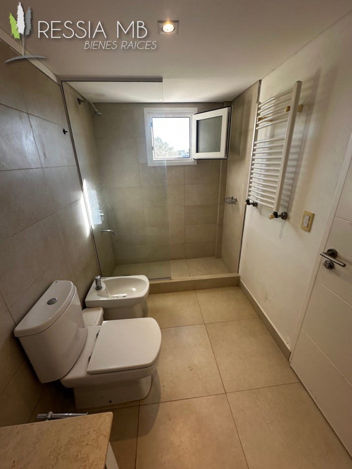 Monoambiente en venta - Complejo ALTOS DE COLONIA - Paseo 172 e/2 y 3 - Colonia Marina