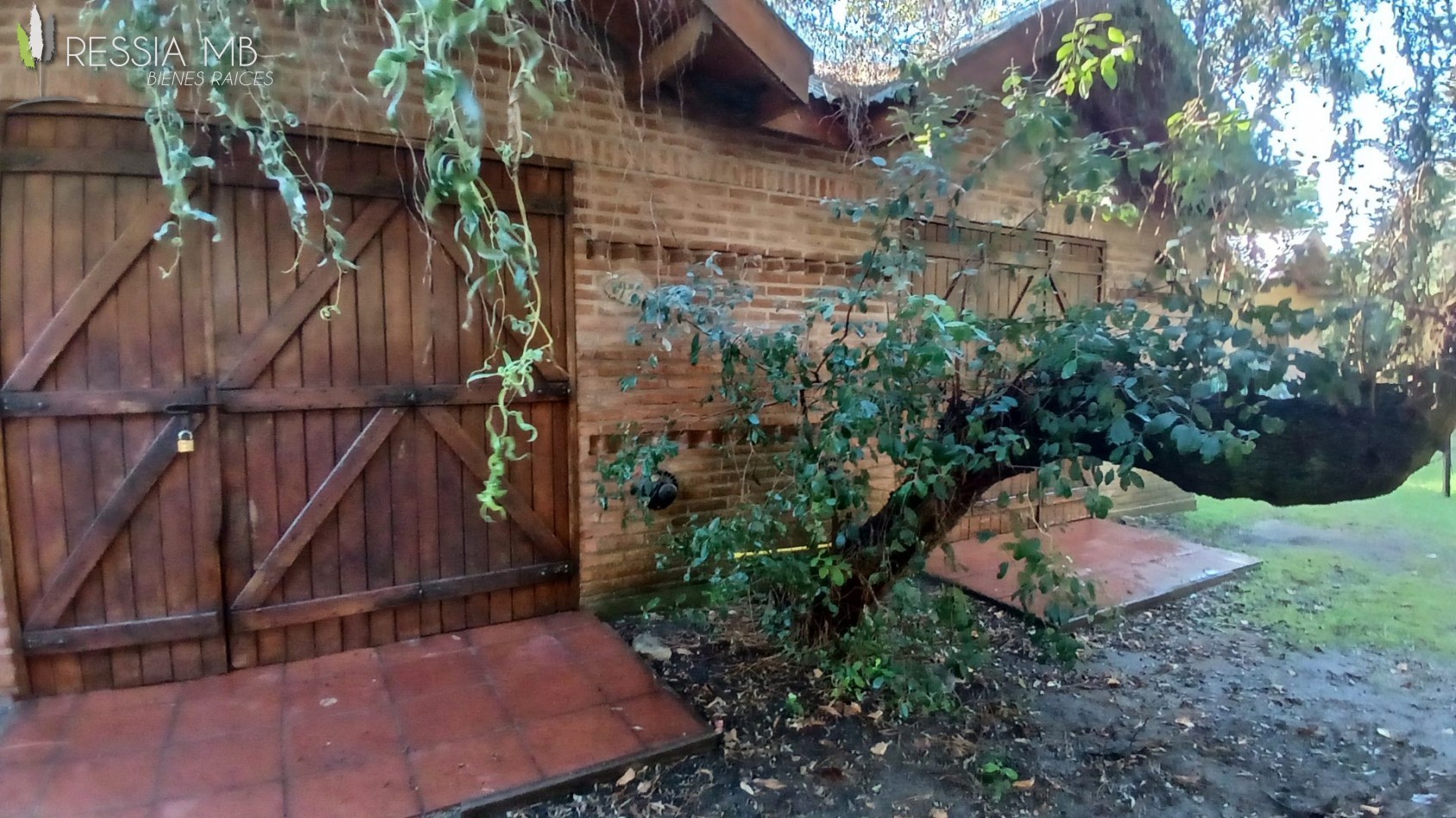 Complejo "Pinares del Mar" en venta - Calle 43 y Mar del Plata - en Mar Azul