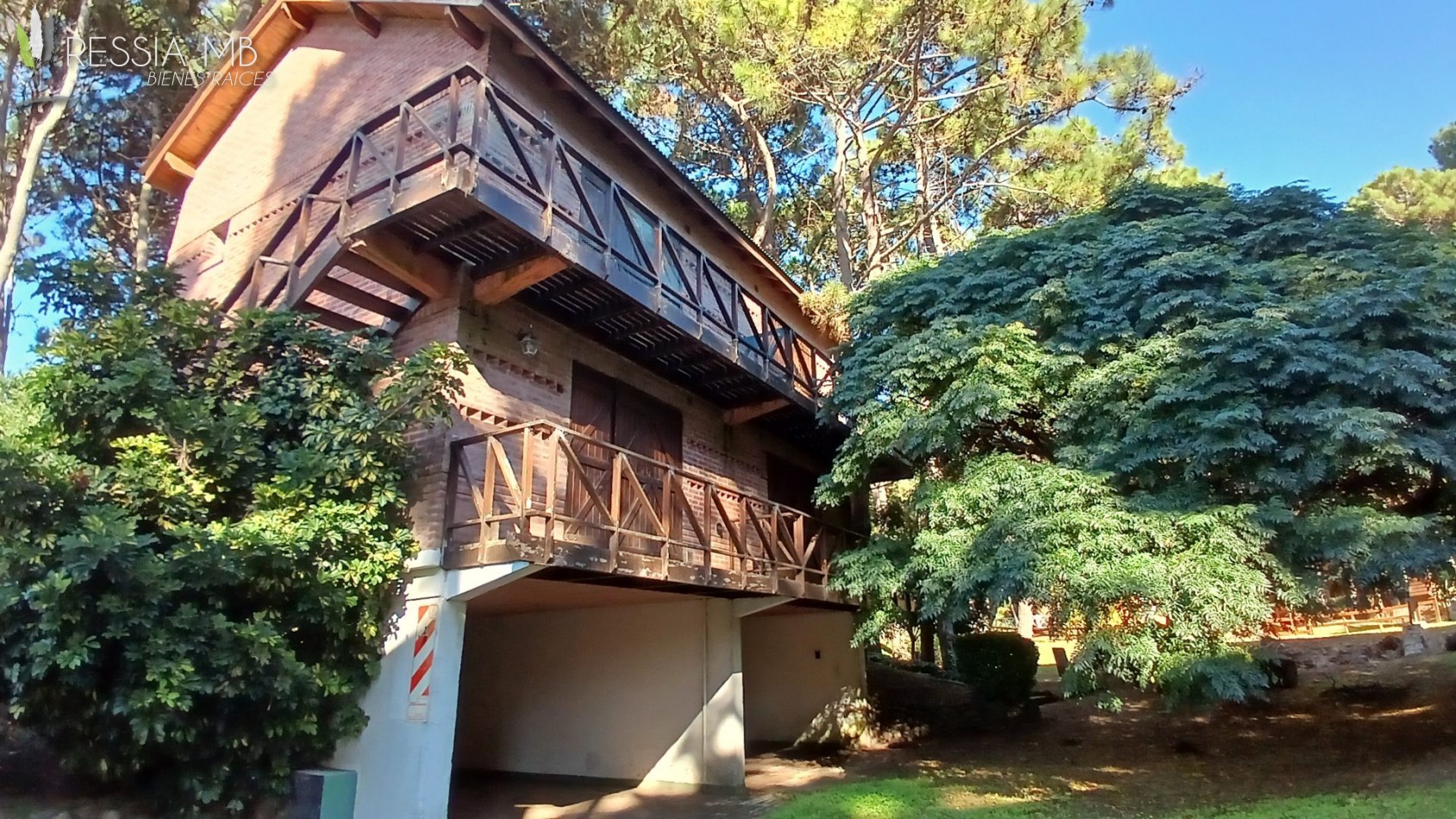 Complejo "Pinares del Mar" en venta - Calle 43 y Mar del Plata - en Mar Azul