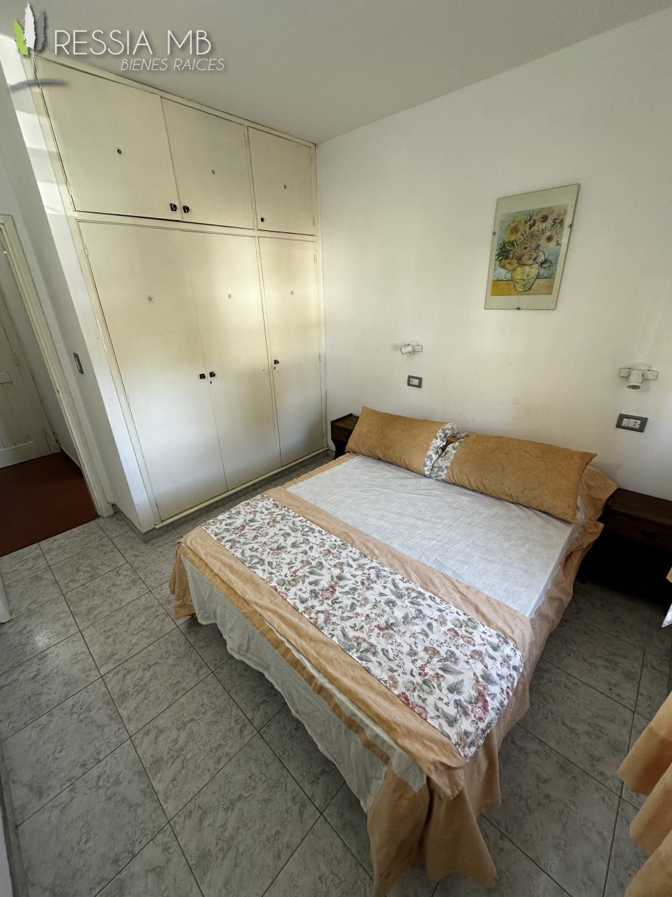 Duplex de 4 ambientes en venta con gas natural - Av. 7 e/104 y 105 - Villa Gesell