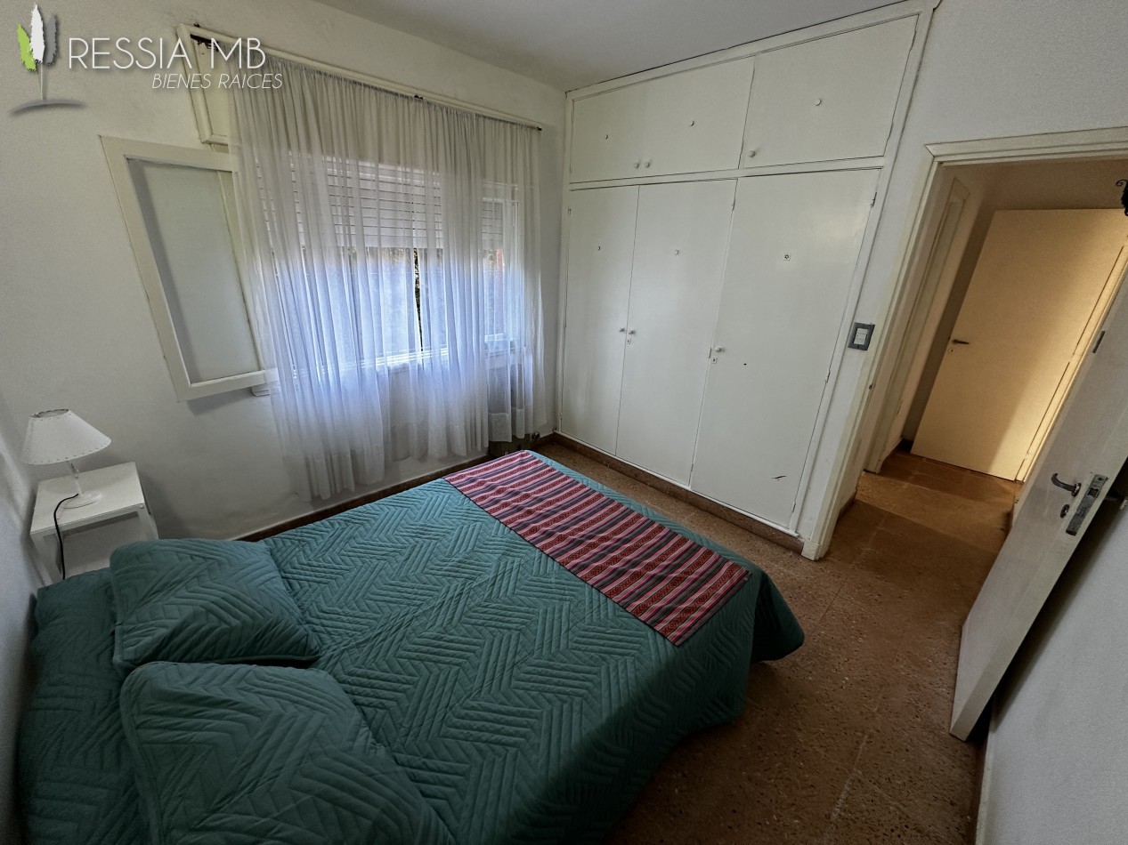Duplex de 4 ambientes en venta con gas natural - Av. 7 e/104 y 105 - Villa Gesell