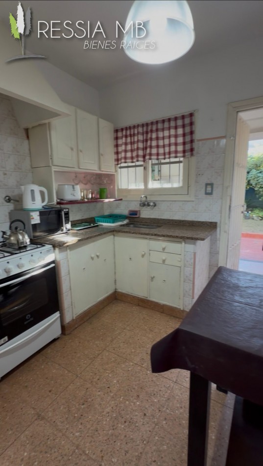 Duplex de 4 ambientes en venta con gas natural - Av. 7 e/104 y 105 - Villa Gesell
