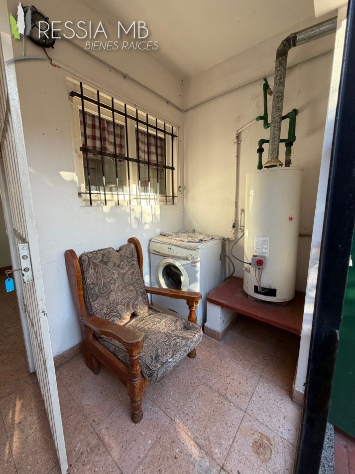 Duplex de 4 ambientes en venta con gas natural - Av. 7 e/104 y 105 - Villa Gesell