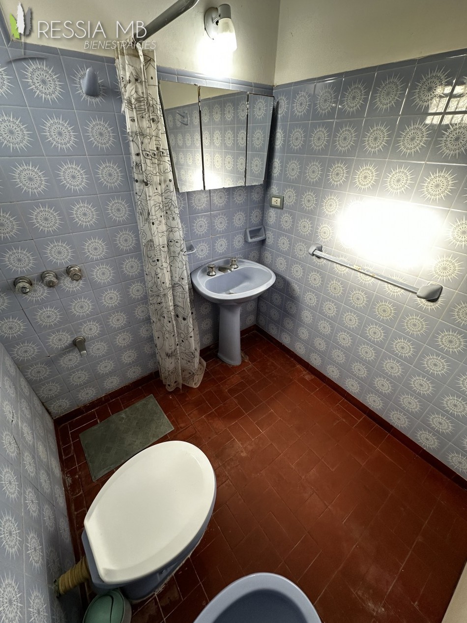 Duplex de 4 ambientes en venta con gas natural - Av. 7 e/104 y 105 - Villa Gesell