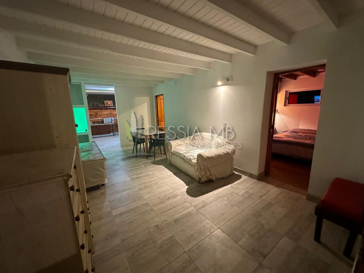 Destacada casa en venta sobre 3 lotes -  Calle 35 entre Viña del Mar y Punta del Indio - Mar Azul