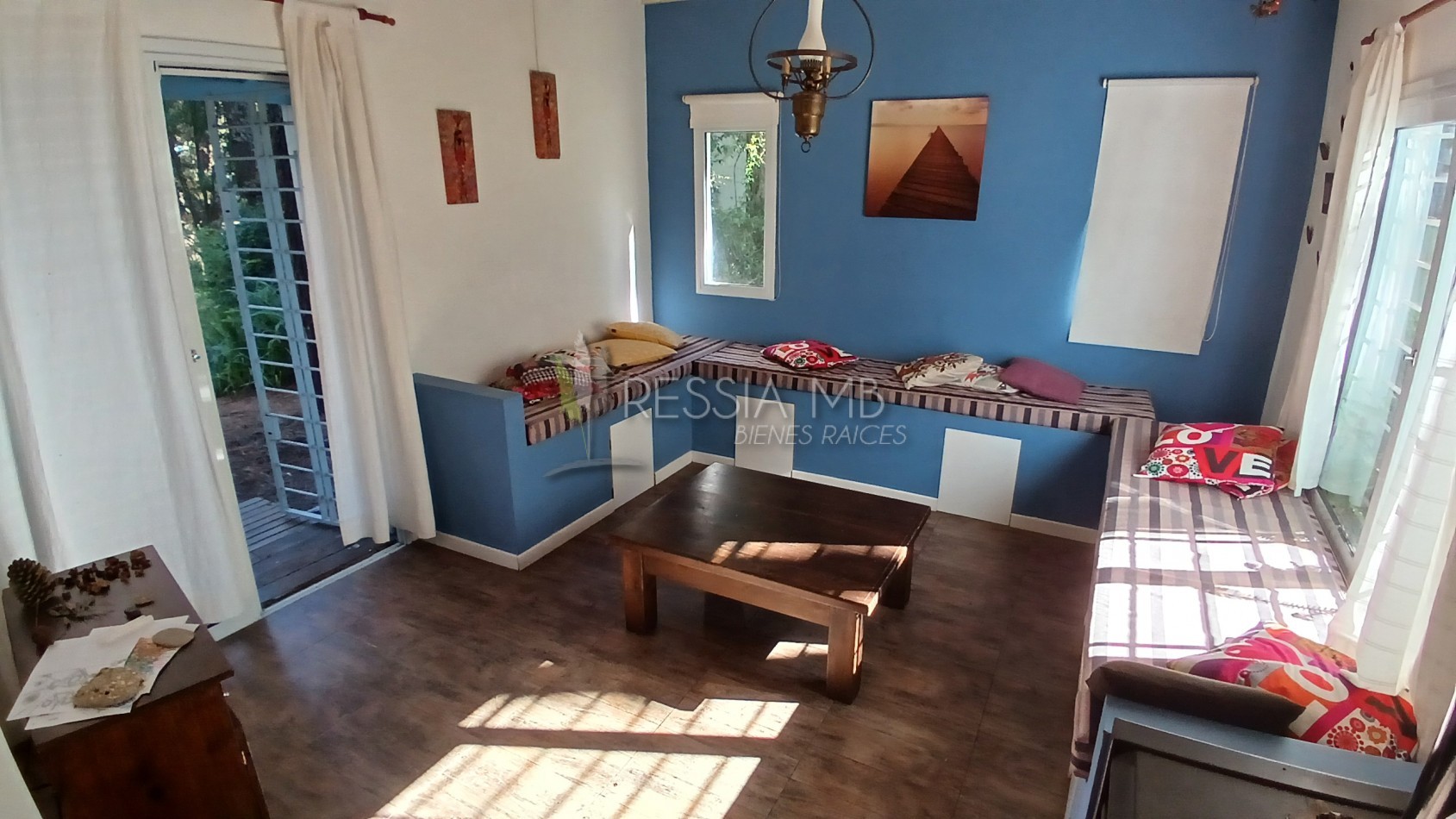 Casa en Venta  - 3 Dormitorios + gran parque arbolado - Ranqueles entre Mansilla y Av. del Plata, con salida tambien a Av. del Lucero - Mar de las Pampas