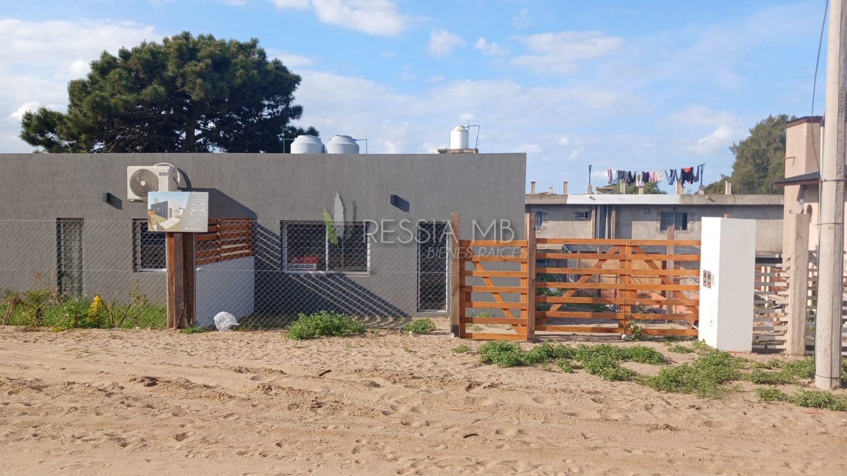 Casa a Estrenar de 3 ambientes en Venta Villa Gesell