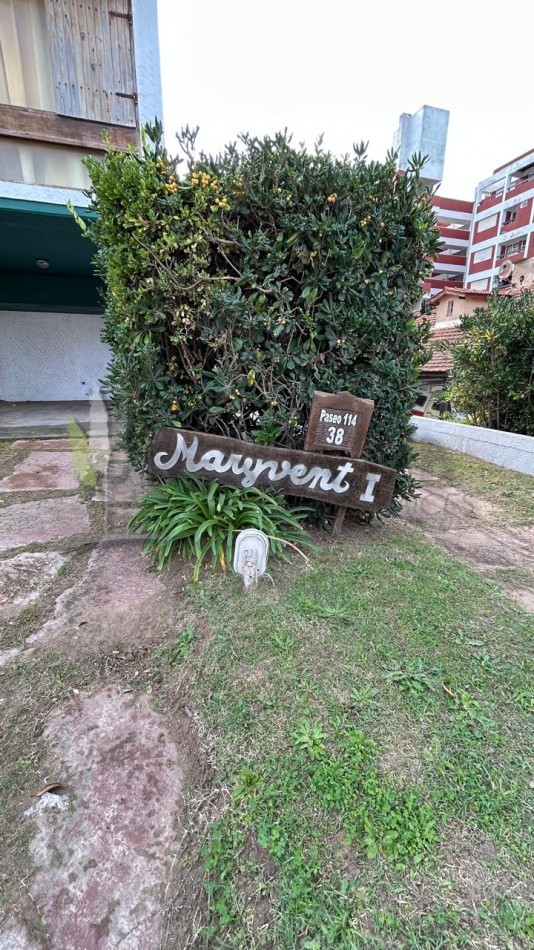 ¡OPORTUNIDAD UNICA FRENTE AL MAR! Departamento de 2 Ambientes + Cochera cerrada - Edif "Maryvent I"