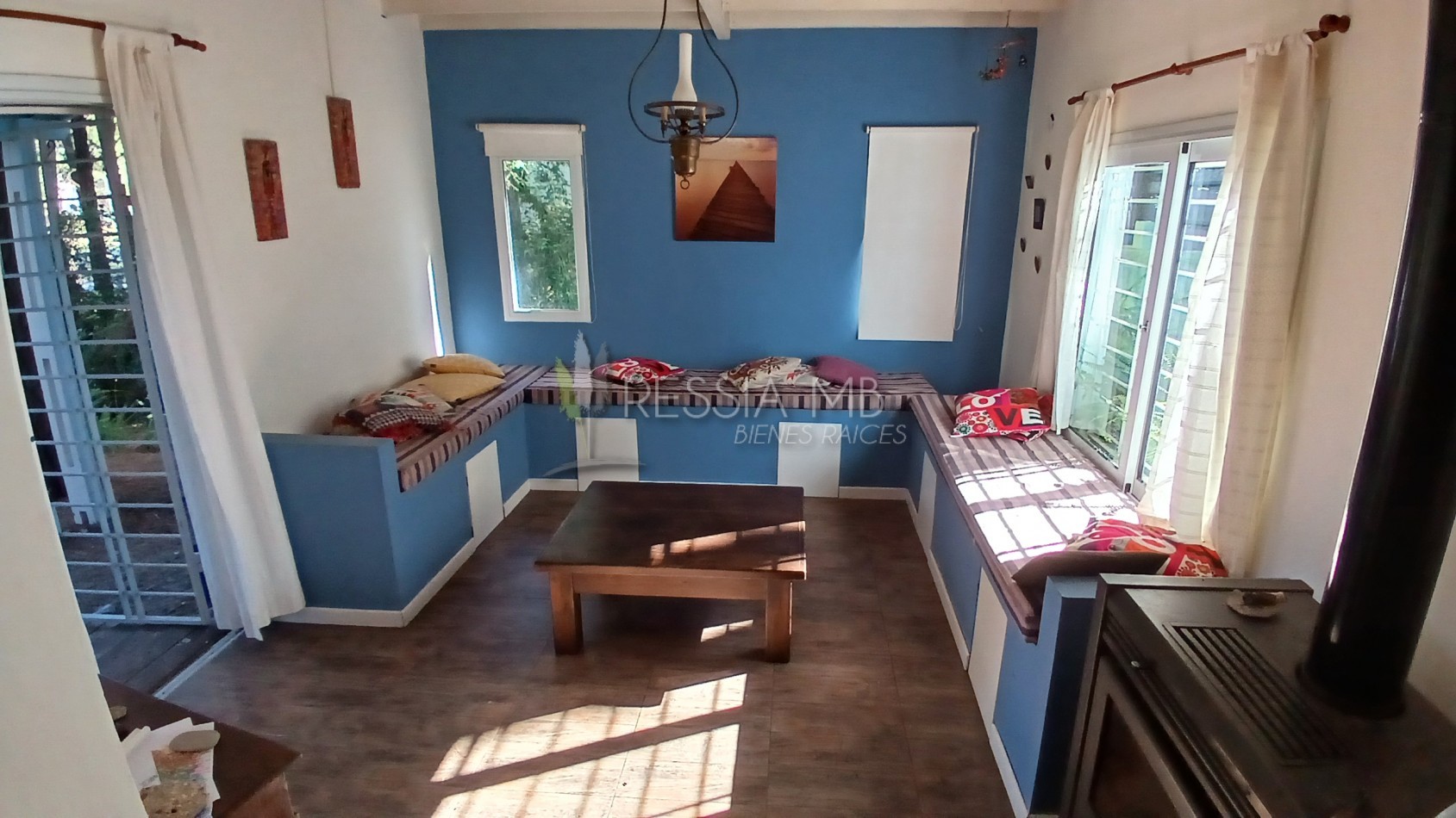Casa en Venta  - 3 Dormitorios + gran parque arbolado - Ranqueles entre Mansilla y Av. del Plata, con salida tambien a Av. del Lucero - Mar de las Pampas