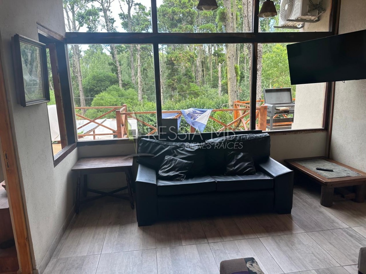 Destacada casa en venta sobre 3 lotes -  Calle 35 entre Viña del Mar y Punta del Indio - Mar Azul