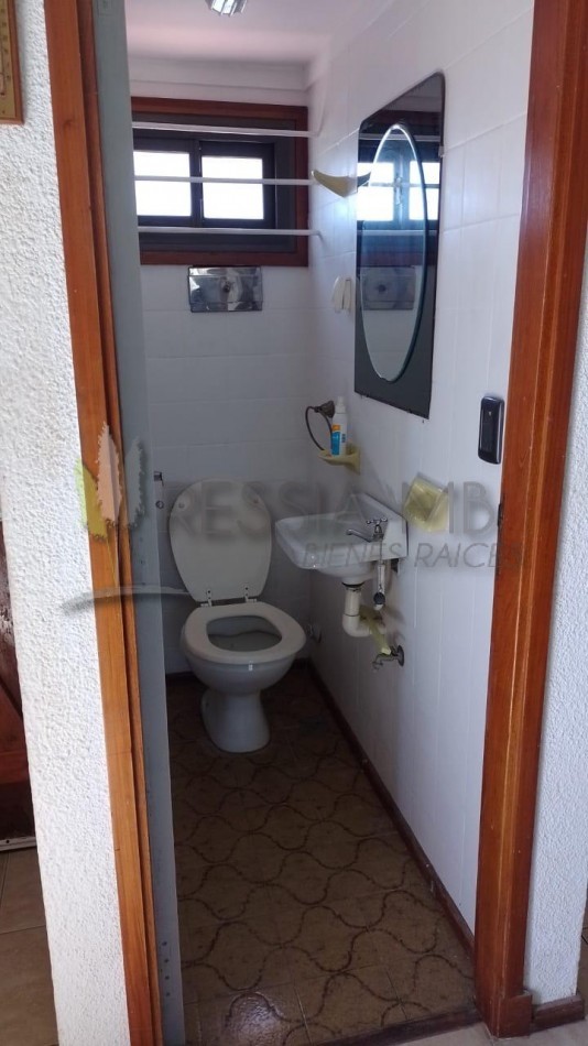 ¡OPORTUNIDAD UNICA FRENTE AL MAR! Departamento de 2 Ambientes + Cochera cerrada - Edif "Maryvent I"