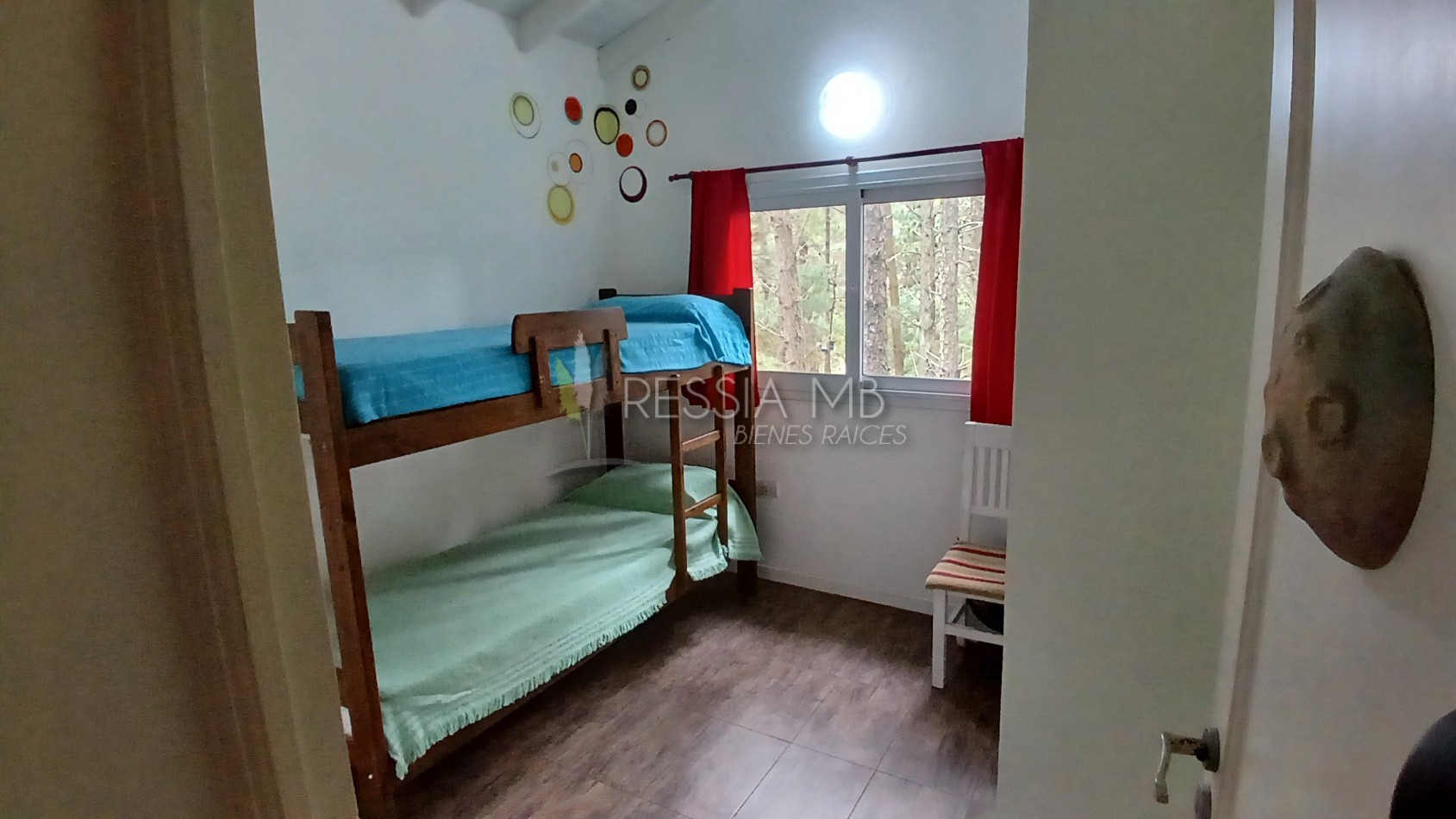 Casa en Venta  - 3 Dormitorios + gran parque arbolado - Ranqueles entre Mansilla y Av. del Plata, con salida tambien a Av. del Lucero - Mar de las Pampas
