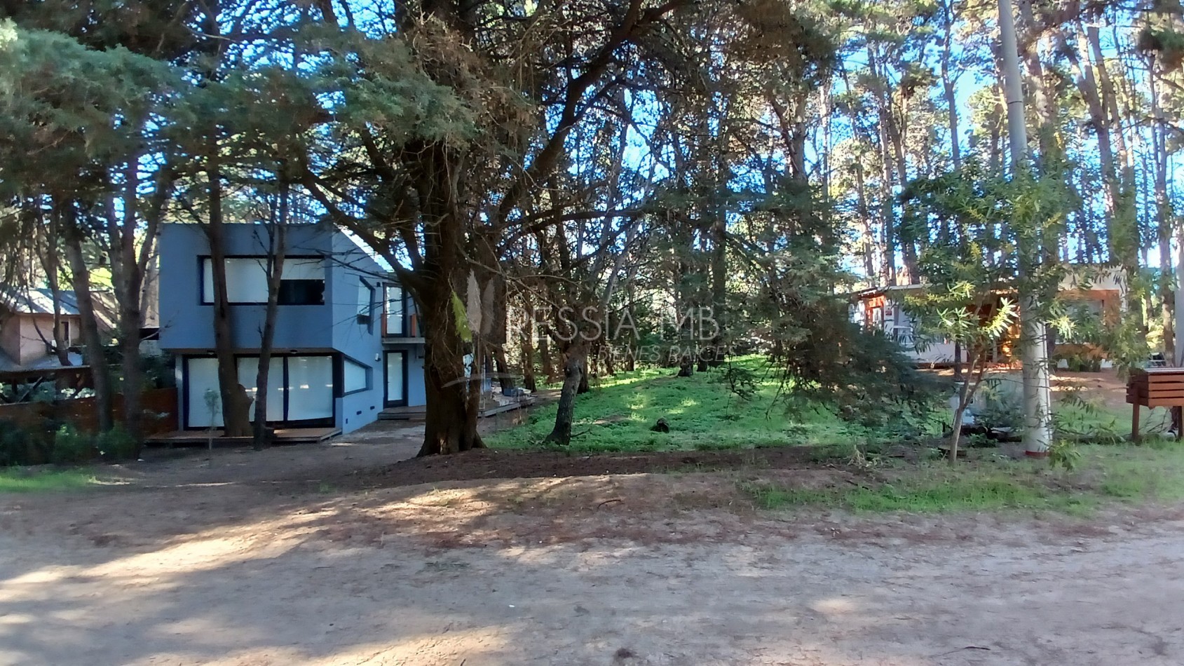 LOTE UNIFAMILIAR - 10x35mts - Pinamar e/40 y 41 - Mar Azul