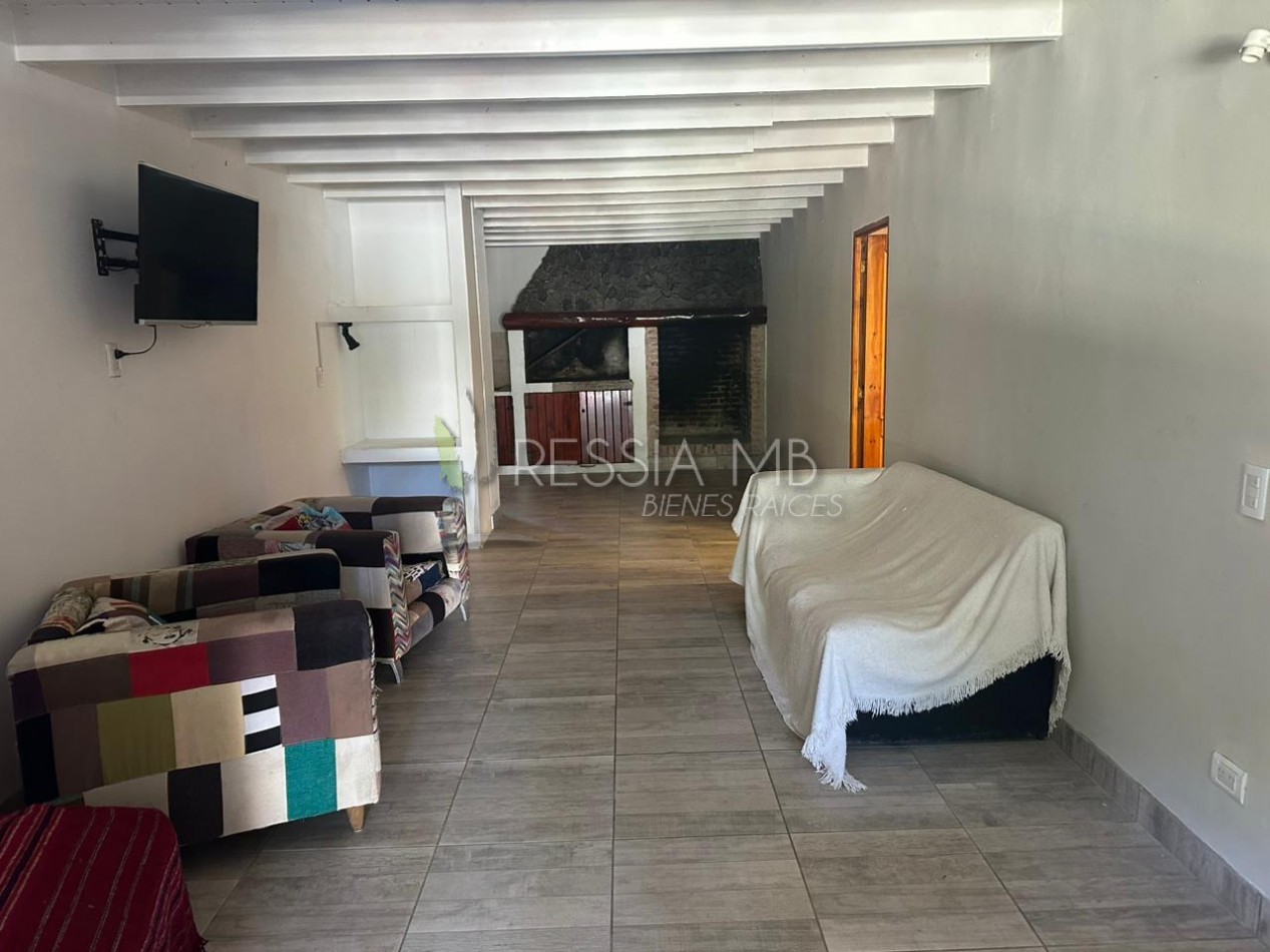 Destacada casa en venta sobre 3 lotes -  Calle 35 entre Viña del Mar y Punta del Indio - Mar Azul