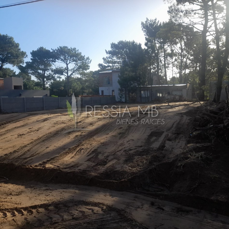 Lote en Venta - unifamiliar - Zona Golf - Villa Gesell