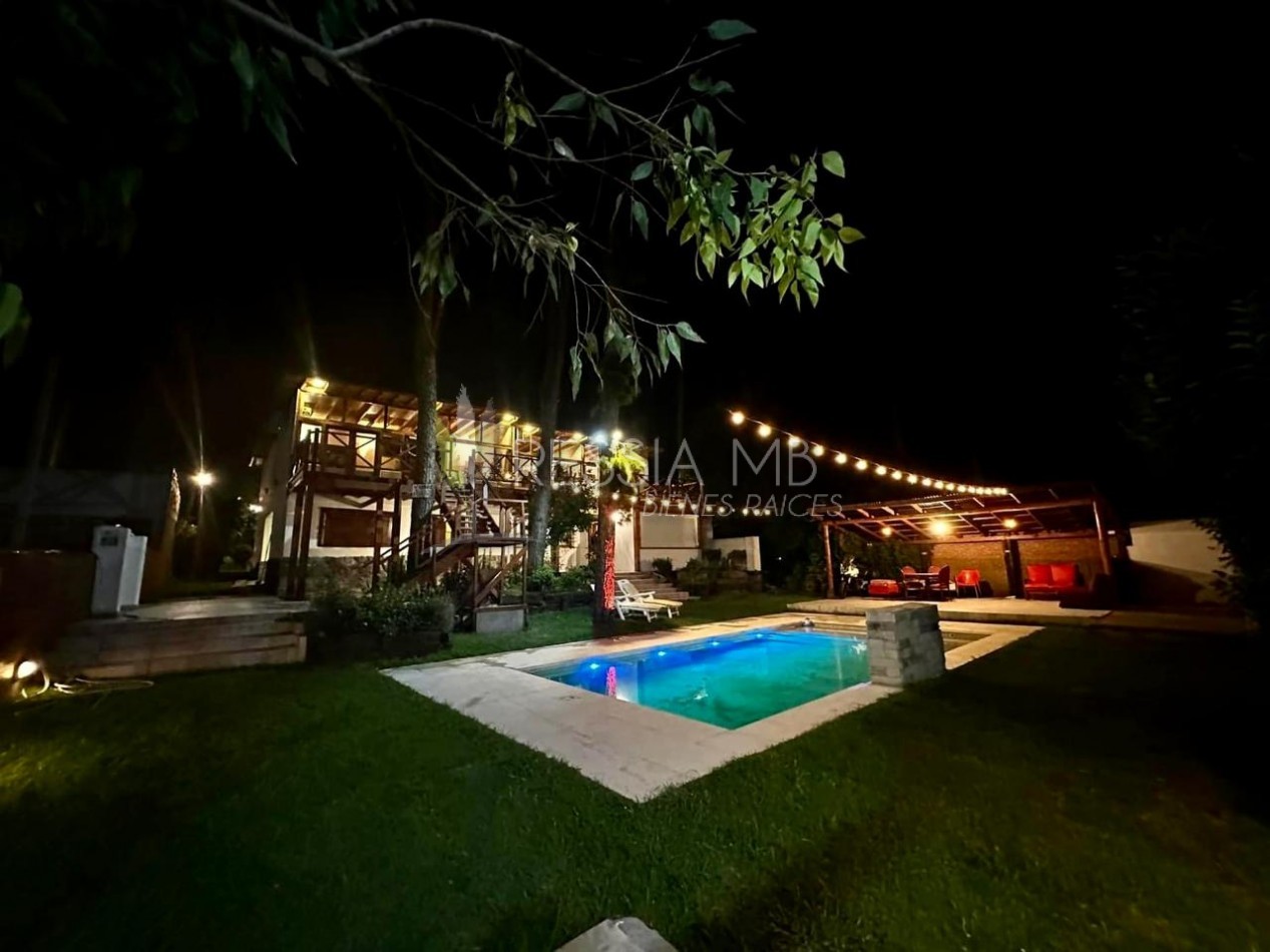 Destacada casa en venta sobre 3 lotes -  Calle 35 entre Viña del Mar y Punta del Indio - Mar Azul