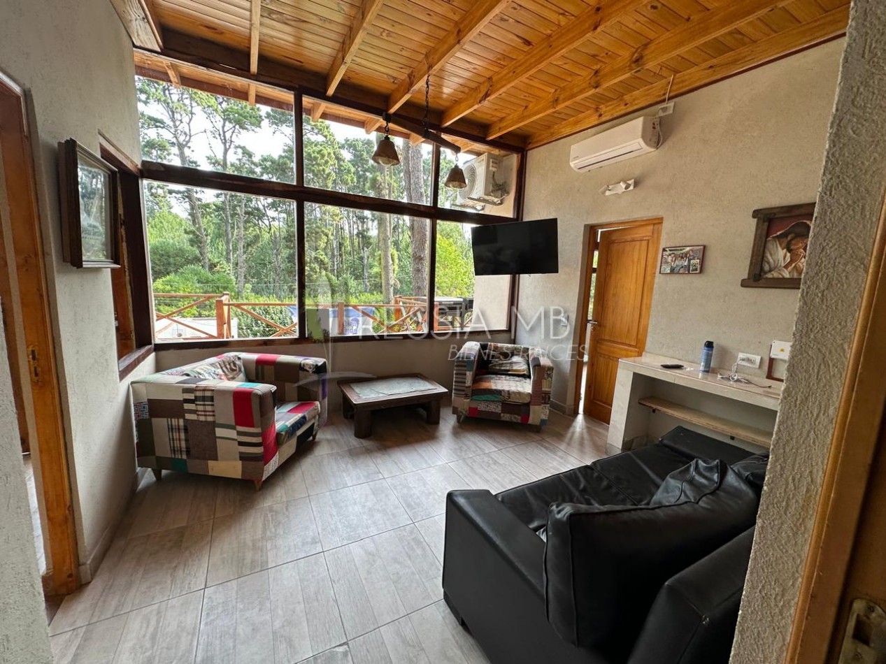 Destacada casa en venta sobre 3 lotes -  Calle 35 entre Viña del Mar y Punta del Indio - Mar Azul