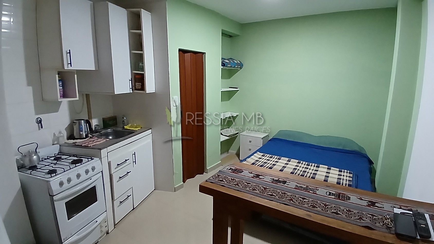 Vendemos hermoso monoambiente - Paseo 126 e/ Av. 1 y 2 - Edificio "Rosamar"