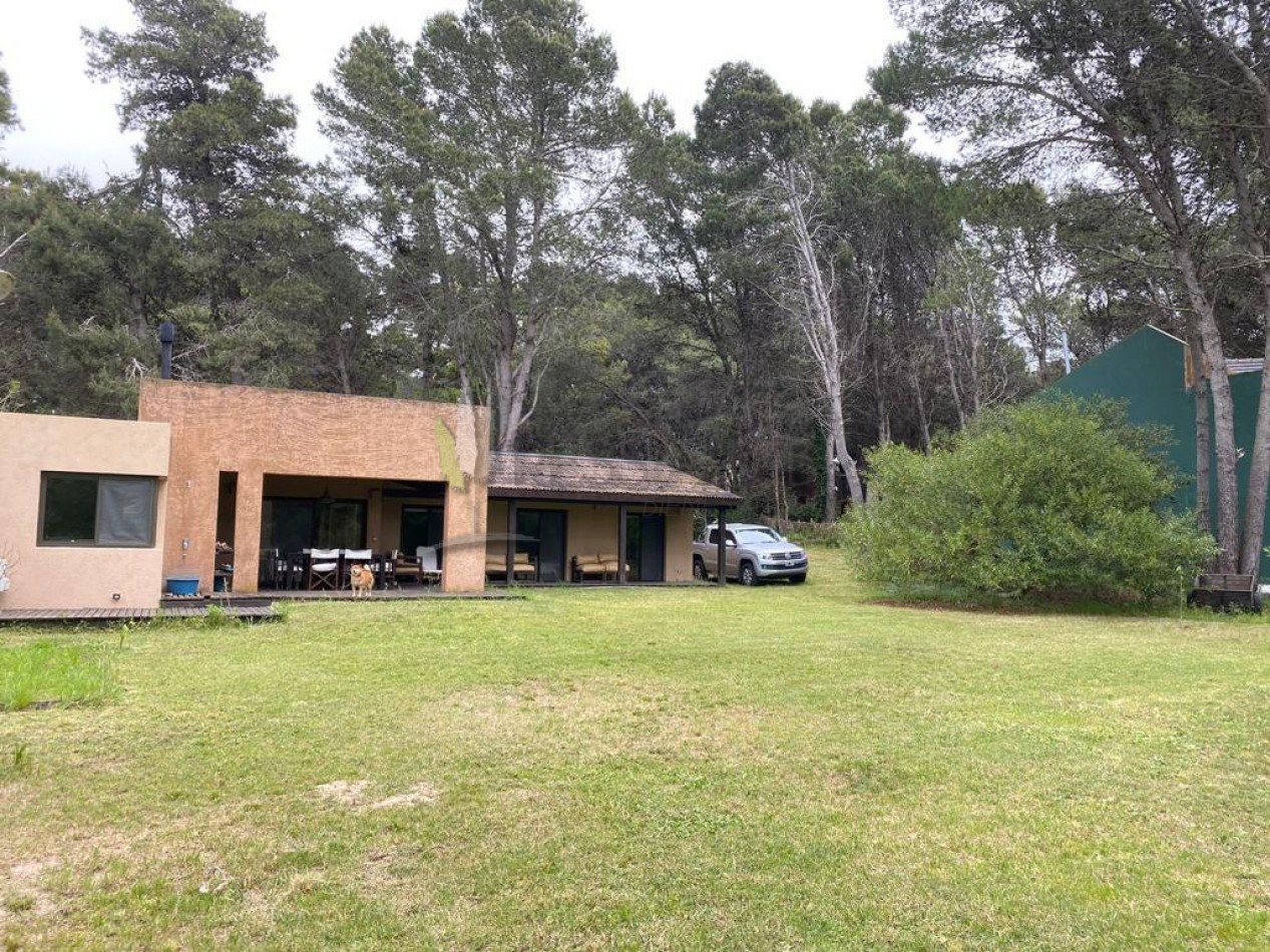 Casa con parque en Mar Azul - Opcion a 3 lotes (1.425 m²)