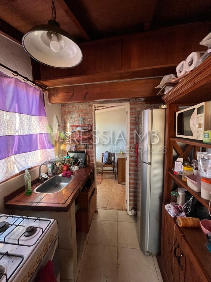 CASA EN VENTA DE 5 AMBIENTES EN ZONA CENTRO DE VILLA GESELL