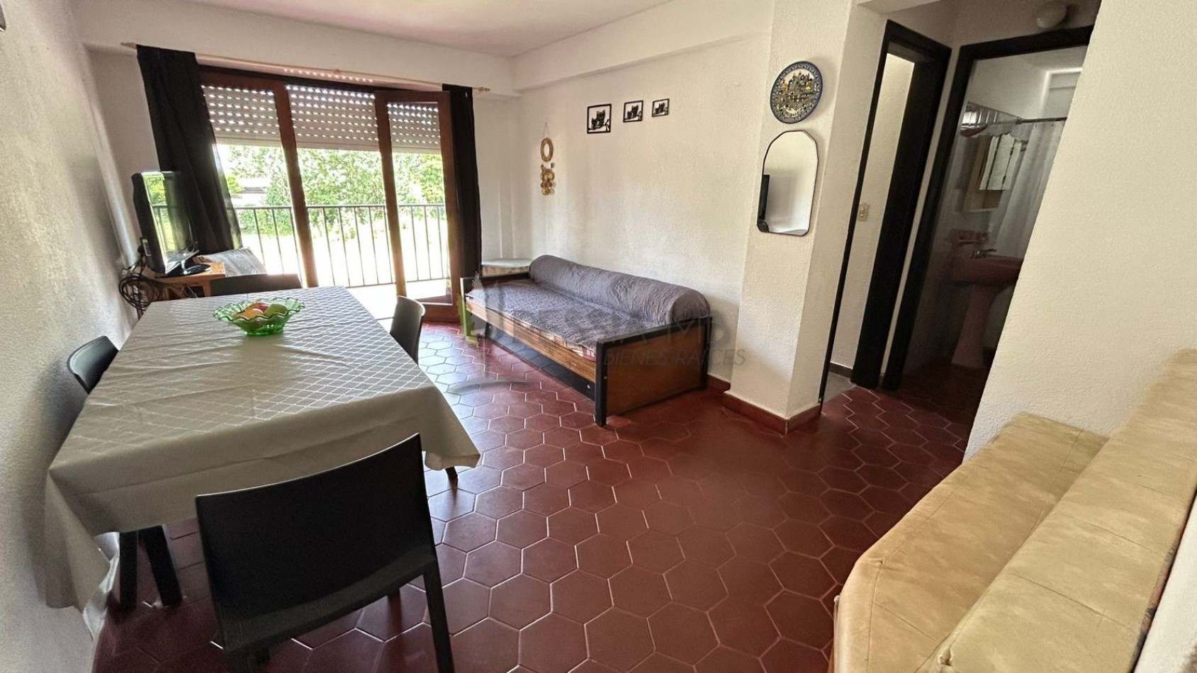 Depto 2 Ambientes con Balcon - Al Frente, Luminoso y a 2 Cuadras del Mar - Villa Gesell