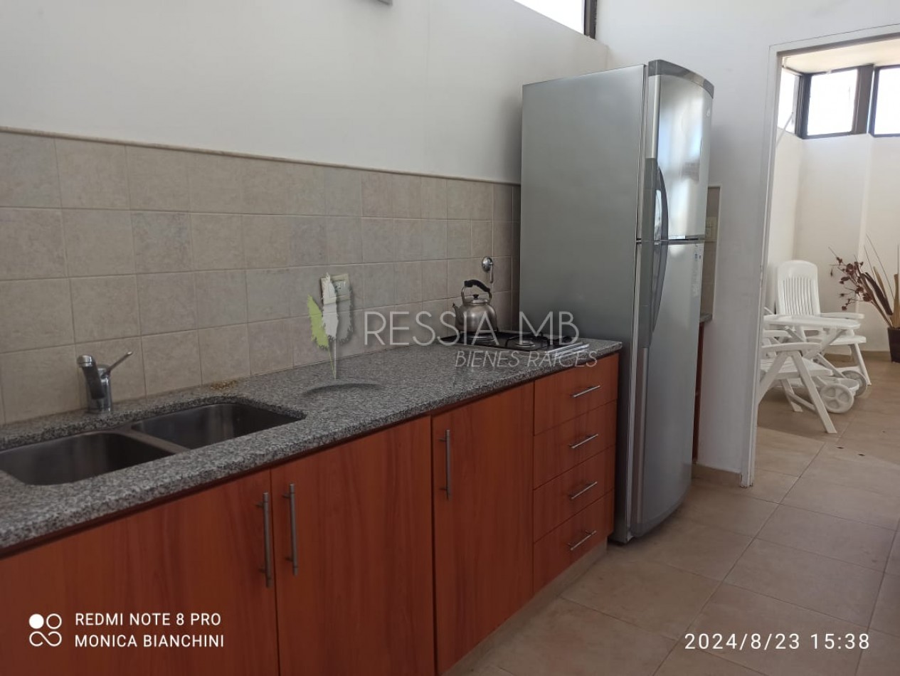 EN VENTA HERMOSO SEMIPISO DE 5 AMBIENTES EN EDIFICIO BUILDING EN LA PLATA