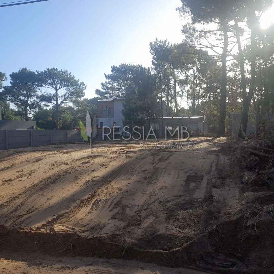 Lote en Venta - unifamiliar - Zona Golf - Villa Gesell