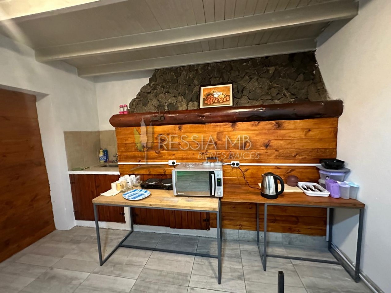 Destacada casa en venta sobre 3 lotes -  Calle 35 entre Viña del Mar y Punta del Indio - Mar Azul
