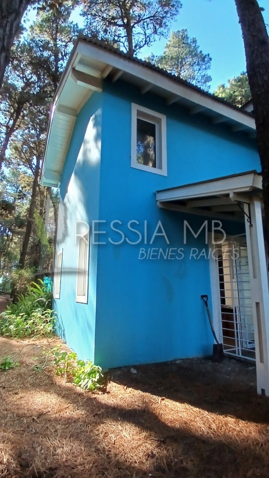 Casa en Venta  - 3 Dormitorios + gran parque arbolado - Ranqueles entre Mansilla y Av. del Plata, con salida tambien a Av. del Lucero - Mar de las Pampas
