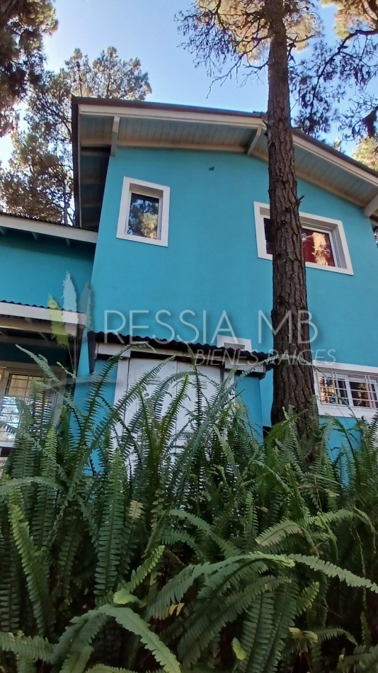 Casa en Venta  - 3 Dormitorios + gran parque arbolado - Ranqueles entre Mansilla y Av. del Plata, con salida tambien a Av. del Lucero - Mar de las Pampas