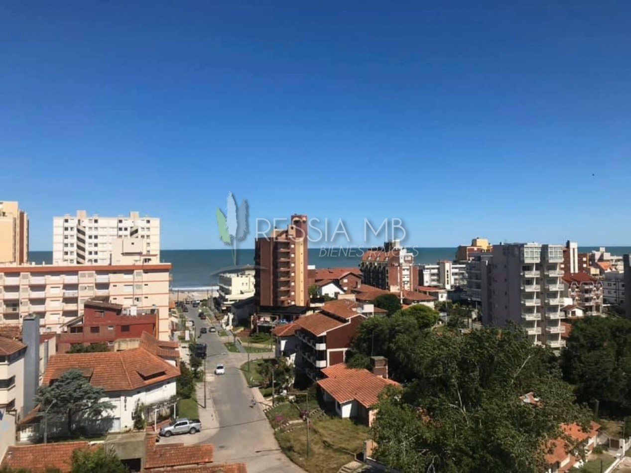 Dpto. en venta - Edificio Estival- Av. 2 e/Paseos 102 y 103 - Villa Gesell