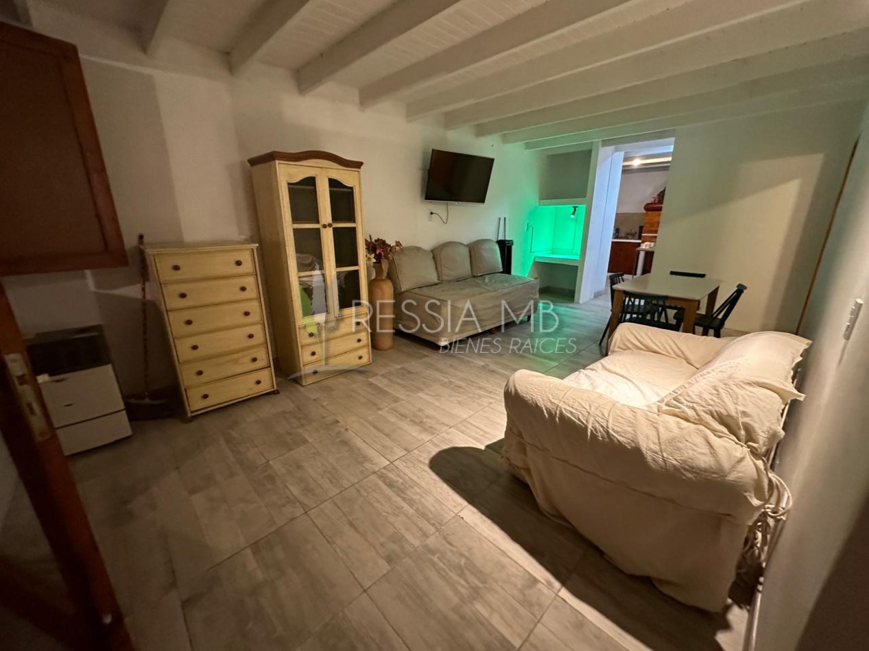 Destacada casa en venta sobre 3 lotes -  Calle 35 entre Viña del Mar y Punta del Indio - Mar Azul
