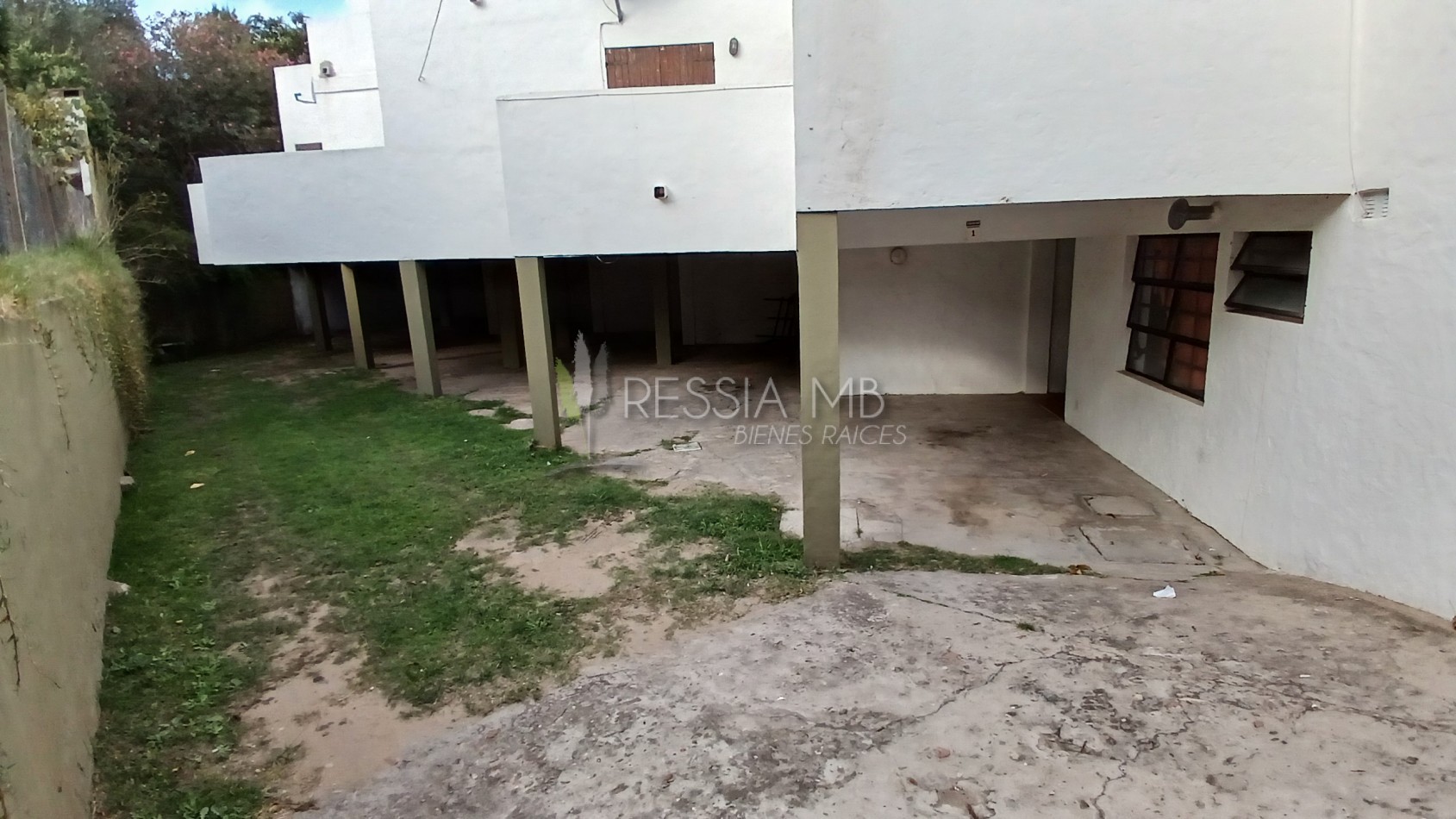 VENDEMOS DPTO DE UN DORMITORIO EN ZONA CENTRO DE VILLA GESELL