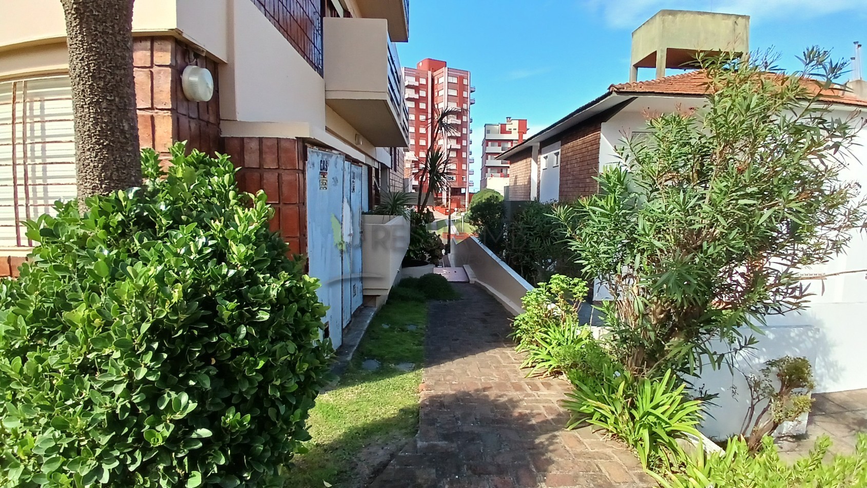 Departamento en venta 2 ambientes Av. 1 entre 110 y 111