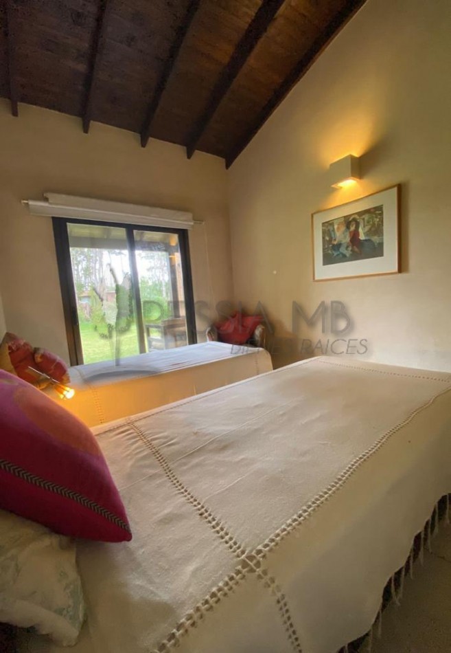 Casa con parque en Mar Azul - Opcion a 3 lotes (1.425 m²)