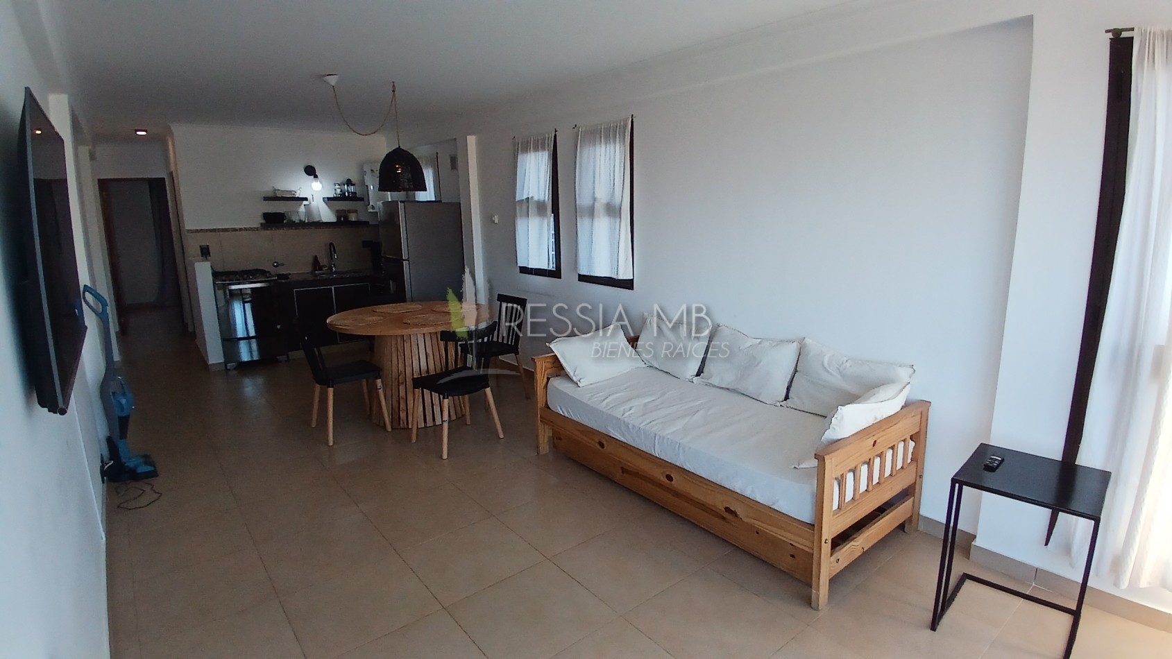 Venta de Dpto. con vista al mar al sur de Villa Gesell - Paseo 149 y playa