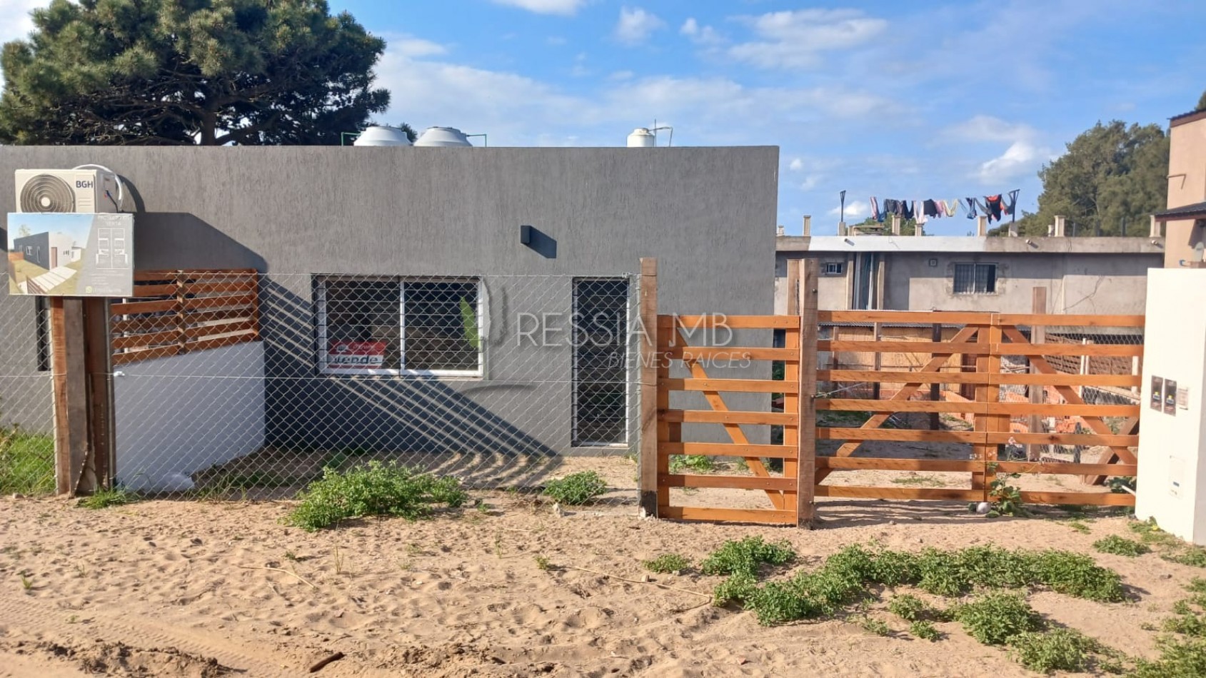 Casa a Estrenar de 3 ambientes en Venta Villa Gesell