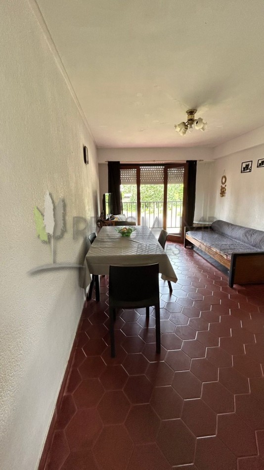 Depto 2 Ambientes con Balcon - Al Frente, Luminoso y a 2 Cuadras del Mar - Villa Gesell