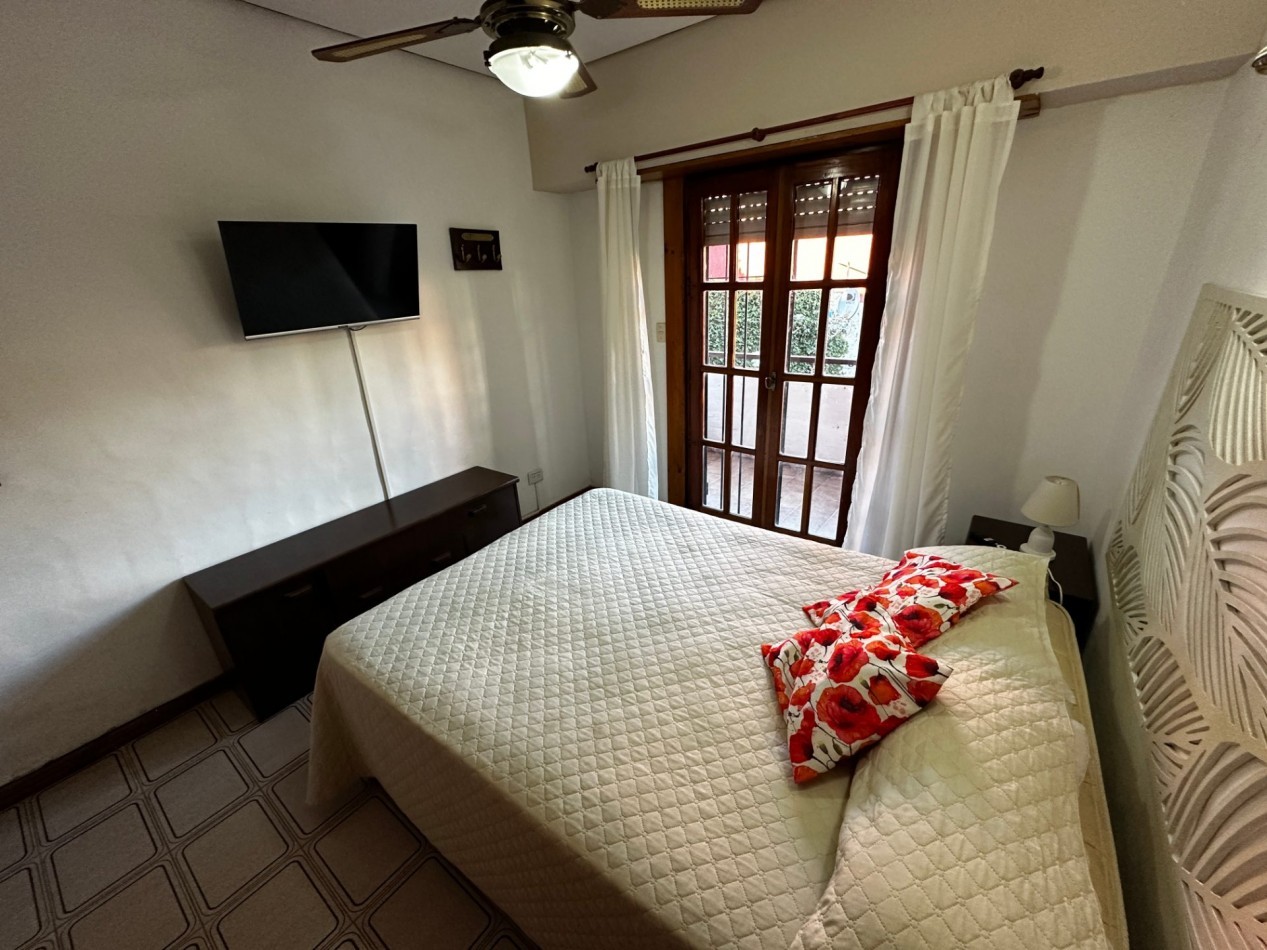 Dpto. en Alquiler Anual - Edificio PALMERAS III - Av. 1 e/114 y 115 - Villa GesellAlquiler Anual
