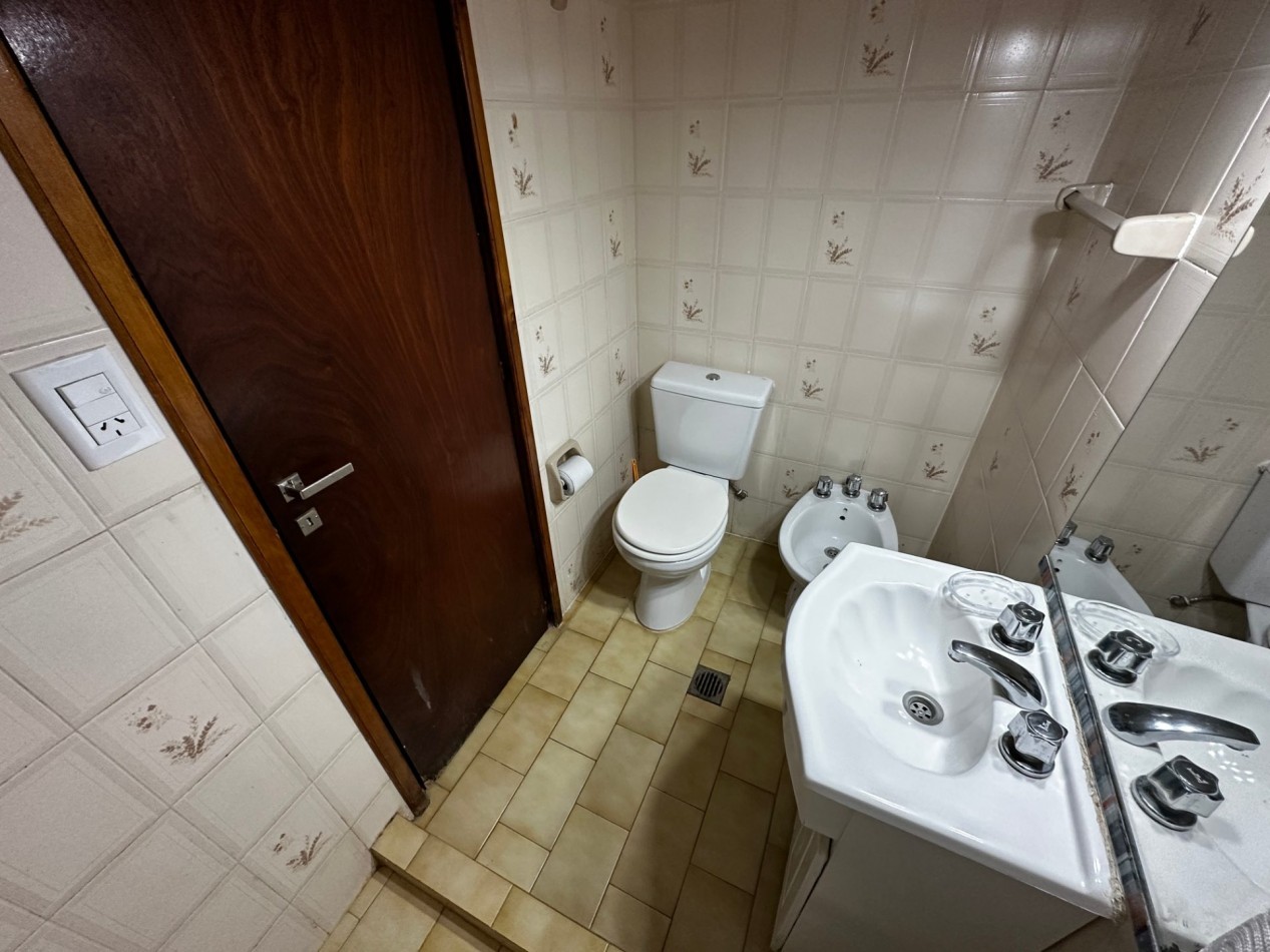 Dpto. en Alquiler Anual - Edificio PALMERAS III - Av. 1 e/114 y 115 - Villa GesellAlquiler Anual