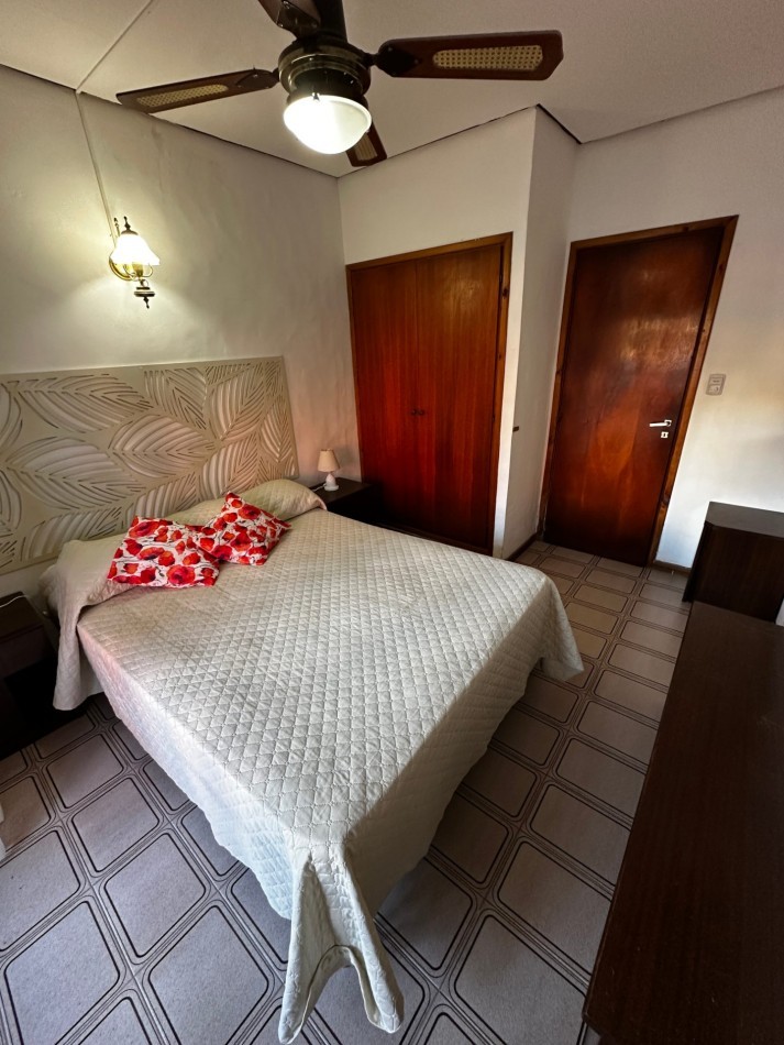 Dpto. en Alquiler Anual - Edificio PALMERAS III - Av. 1 e/114 y 115 - Villa GesellAlquiler Anual