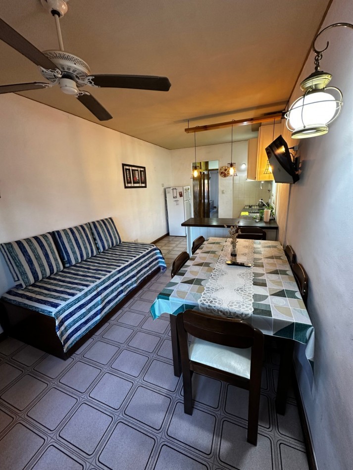 Dpto. en Alquiler Anual - Edificio PALMERAS III - Av. 1 e/114 y 115 - Villa GesellAlquiler Anual
